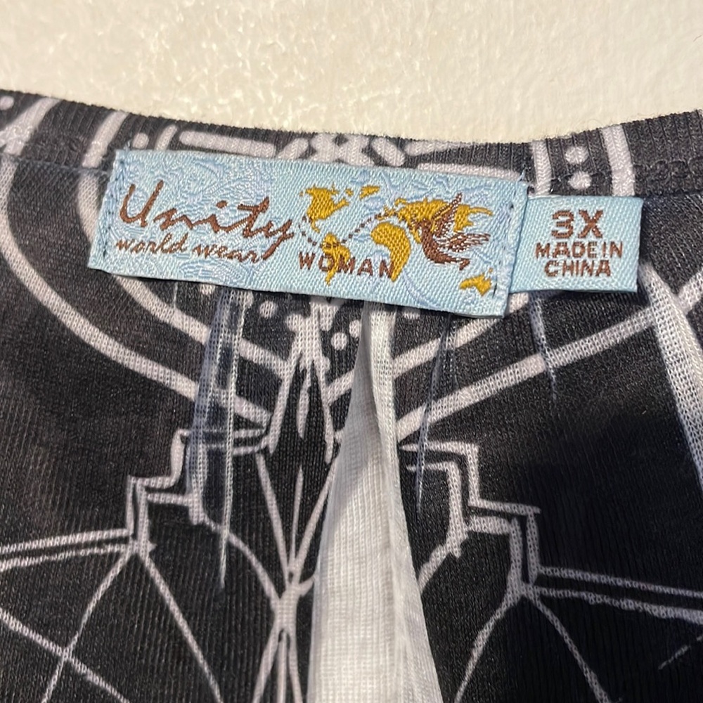 Unity plus size Top - Picture 2 of 5